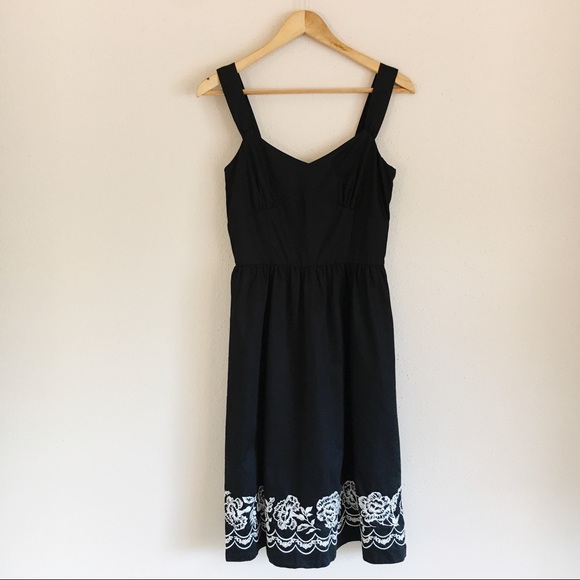 LOFT Dresses & Skirts - LOFT Black and White Floral Embroidered Dress